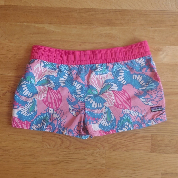 Patagonia XS Pink Butterfly Pattern shorts - Picture 4 of 6